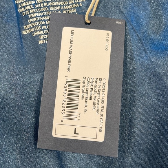 NWT Universal Thread Women’s Adaptive Lined Denim Jacket Size L - Picture 6 of 6